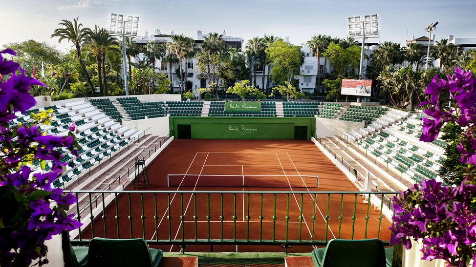 Puente Romano tennis court