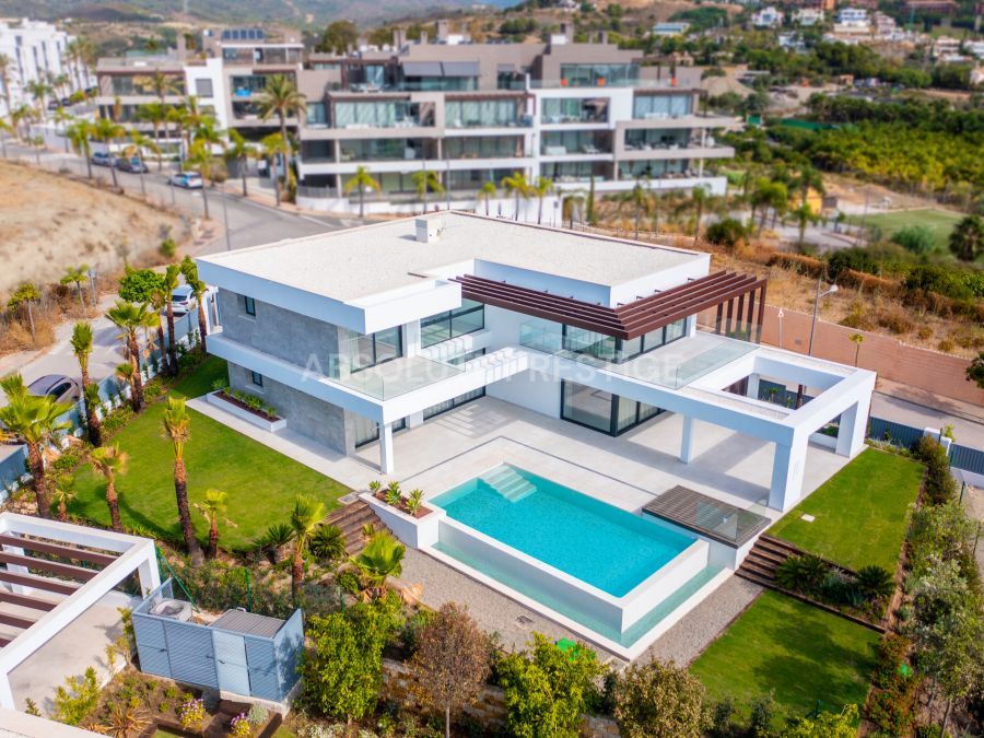 Velvet, exclusive design villas in the New Golden Mile