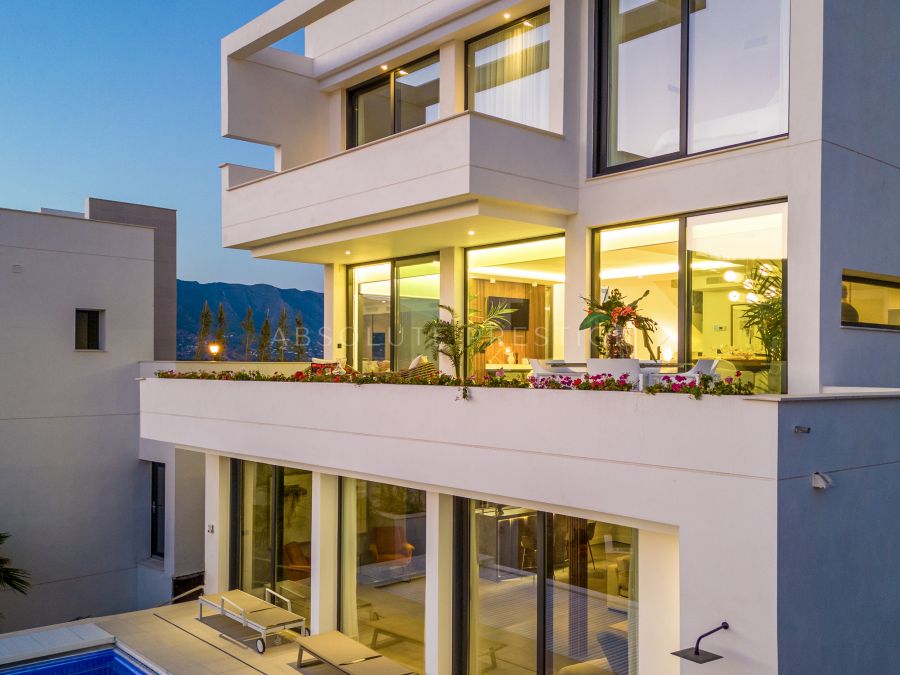 Elysium Golf, elegant villas right by the exclusive La Cala Golf Resort in Mijas Costa.