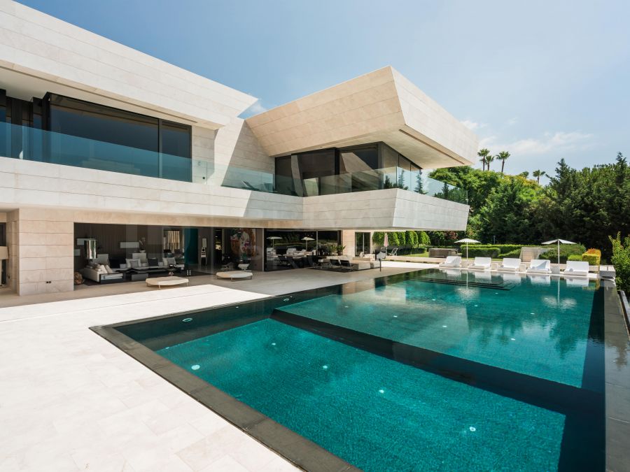 Breathtaking villa on the Golden Mile
