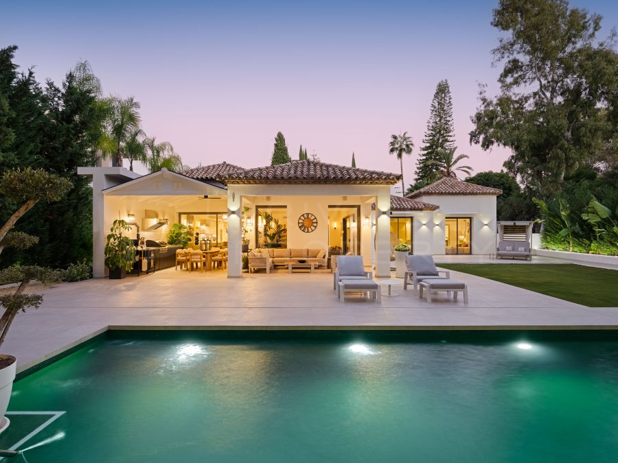 VILLA CAMELIA - ELEGANT FIVE BEDRDOOM VILLA IN LA CERQUILLA, NUEVA ANDALUCÍA