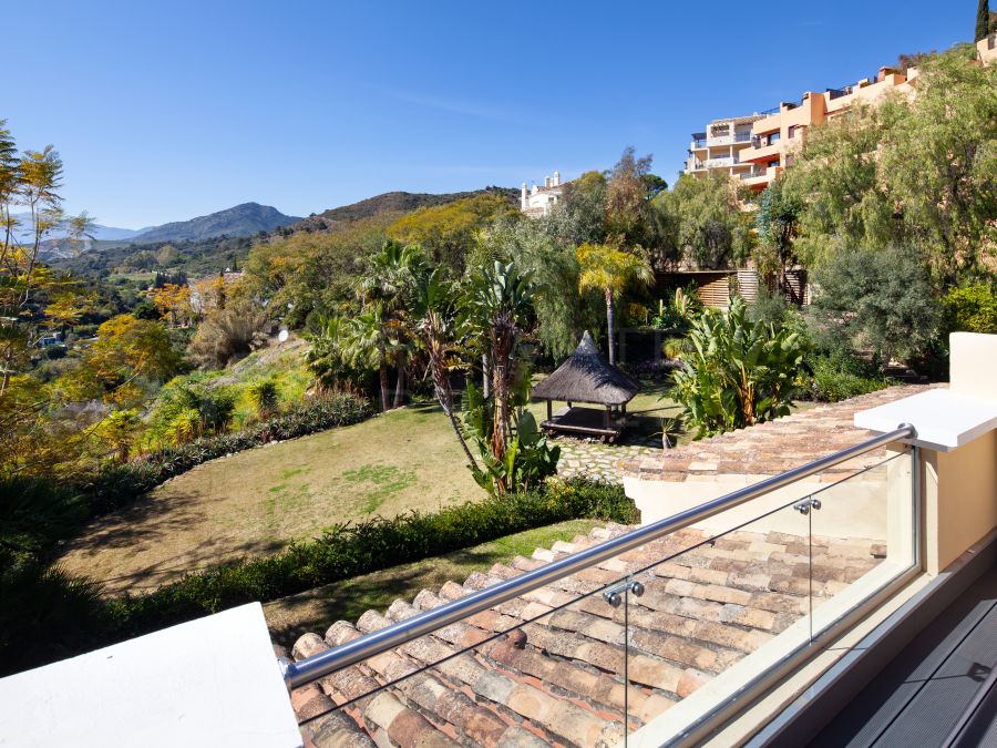 Villa in Puerto del Almendro, Benahavis