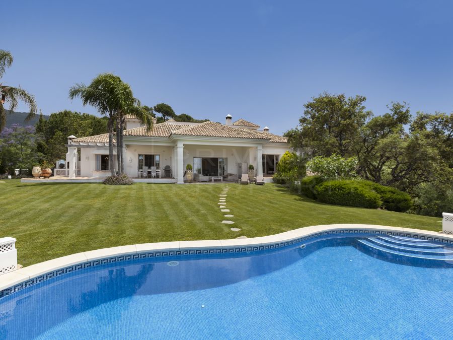Elegant and private villa in La Zagaleta