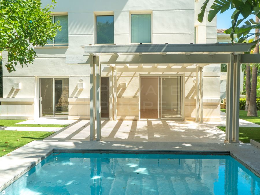 Apartment with private pool on the Golden Mile