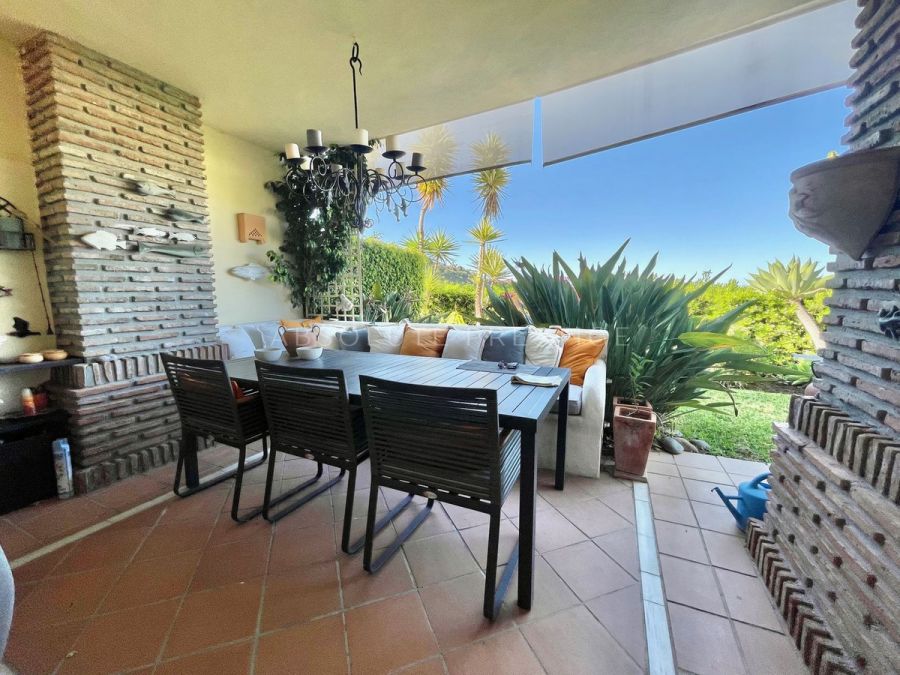 Ground Floor Apartment for sale in Los Arqueros, Benahavis