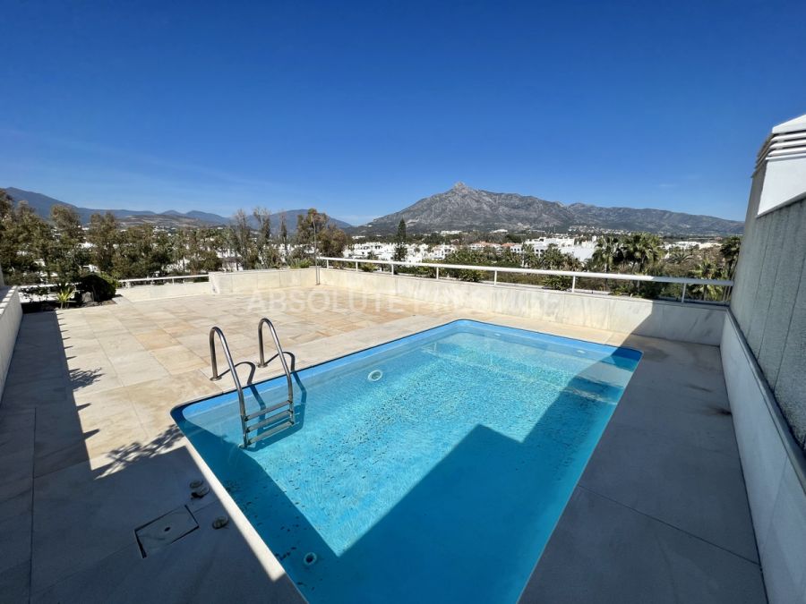 Penthaus zu verkaufen in Los Granados, Marbella - Puerto Banus