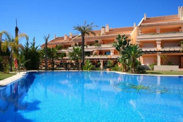 Atico en venta en Nueva Andalucia, Marbella