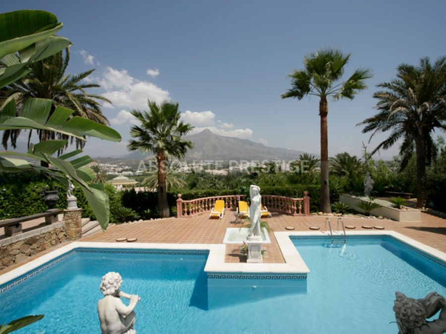 Villa for long term rent in Nueva Andalucia, Marbella