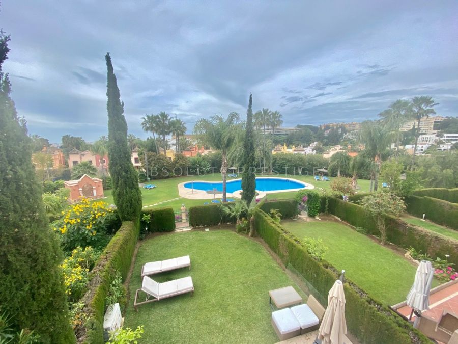 Town House for sale in Marbella