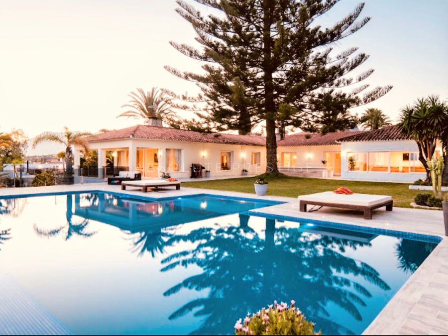 Villa zur kurzfristigen Miete in Elviria, Marbella Ost