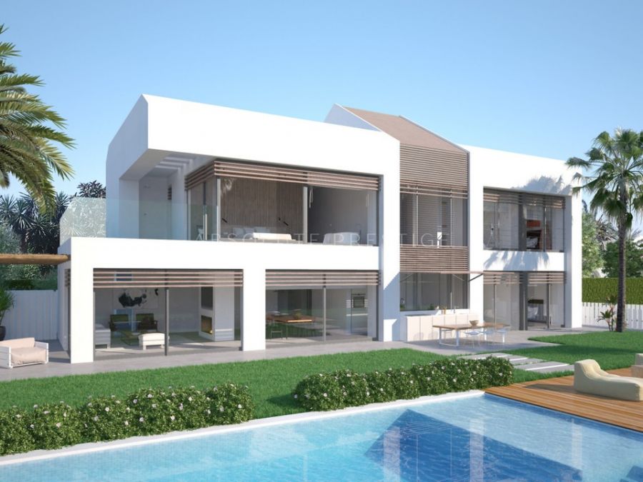 Villa for sale in Benamara, Estepona East