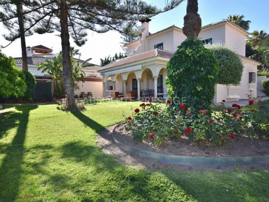 Villa en venta en San Pedro de Alcantara