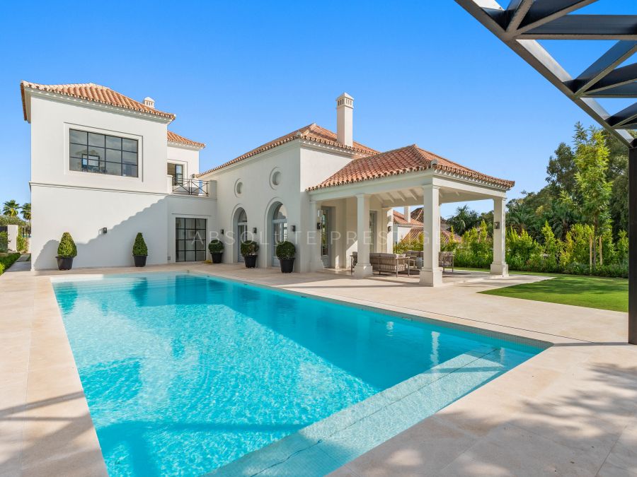 STUNNING VILLA IN NUEVA ANDALUCIA