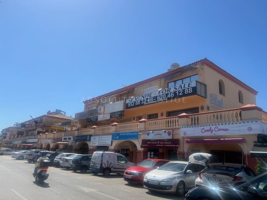 Comercial premises for sale in Benavista, Estepona