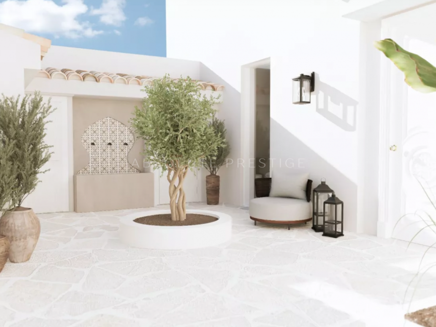 GORGEOUS TOWNHOUSE FOR SALE IN NUEVA ANDALUCIA