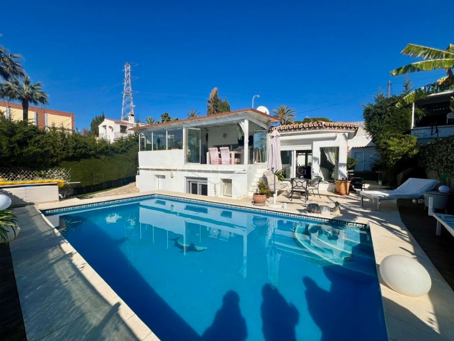 Casa en venta en Nueva Andalucia, Marbella