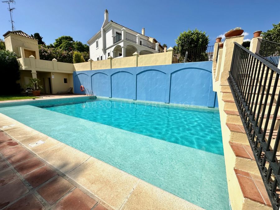 Semi Detached House for long term rent in Marbella Club, Marbella Golden Mile