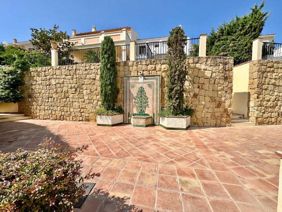 Doppelhaushälfte zu verkaufen in Marbella Club, Marbella Goldene Meile