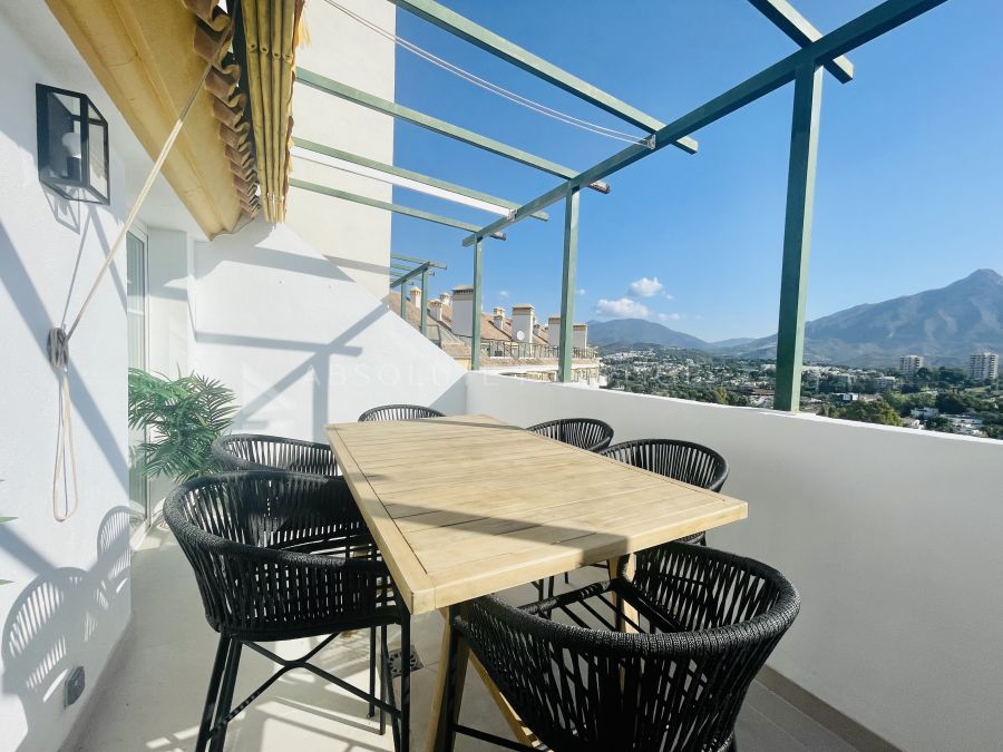 Duplex Penthouse for sale in Señorio de Aloha, Nueva Andalucia
