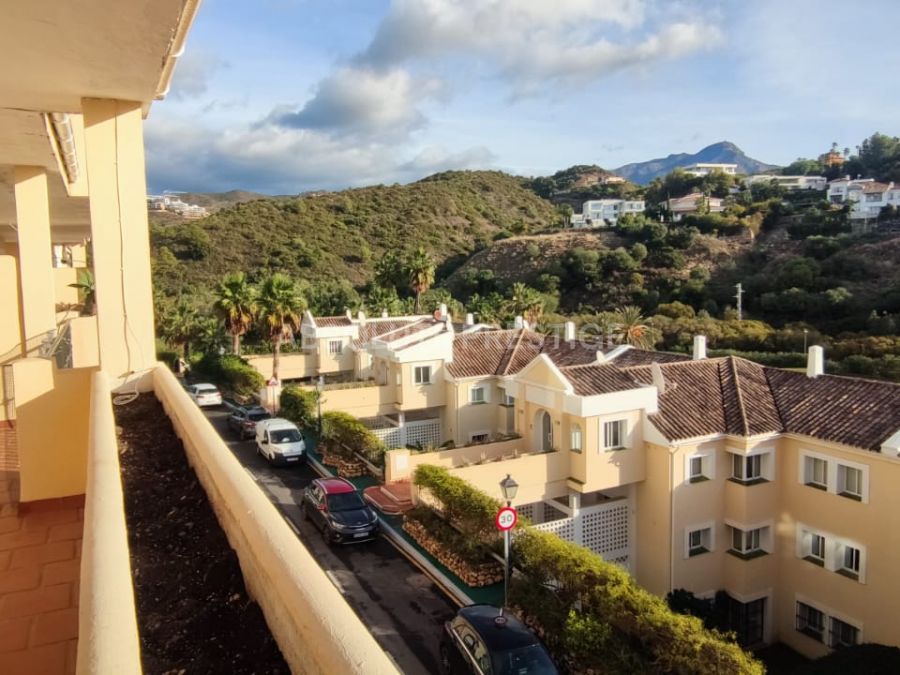 APARTMENT FOR SALE IN LA QUINTA GOLF