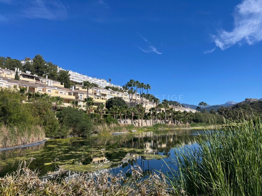 APARTMENT FOR SALE IN LA QUINTA GOLF