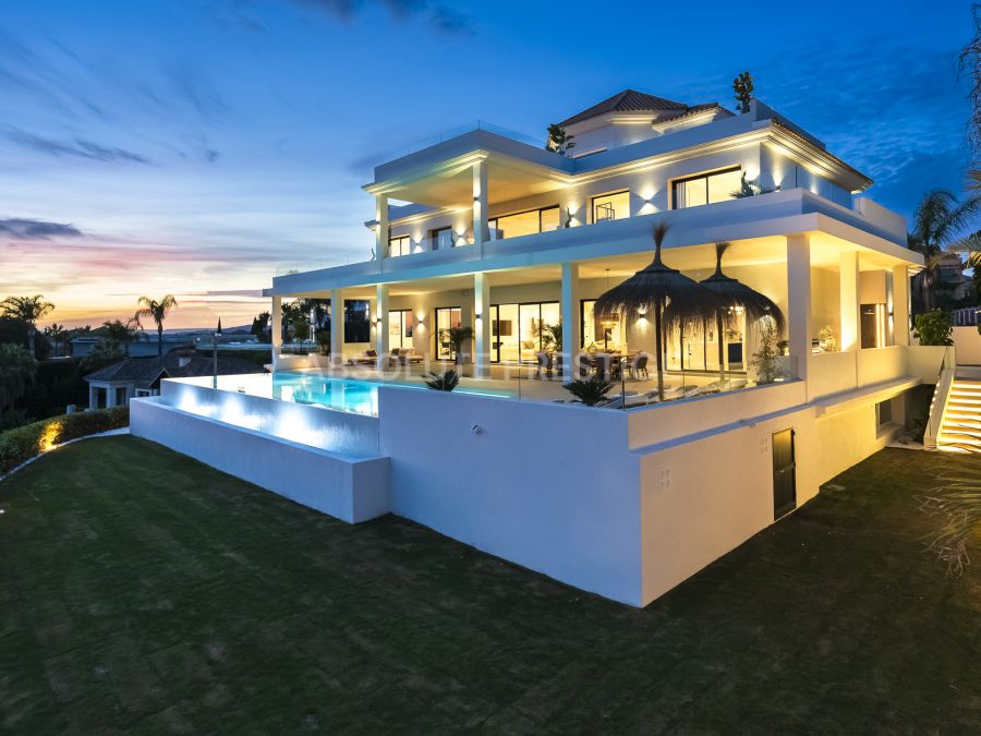 Opulente Villa zum Verkauf in Los Flamingos