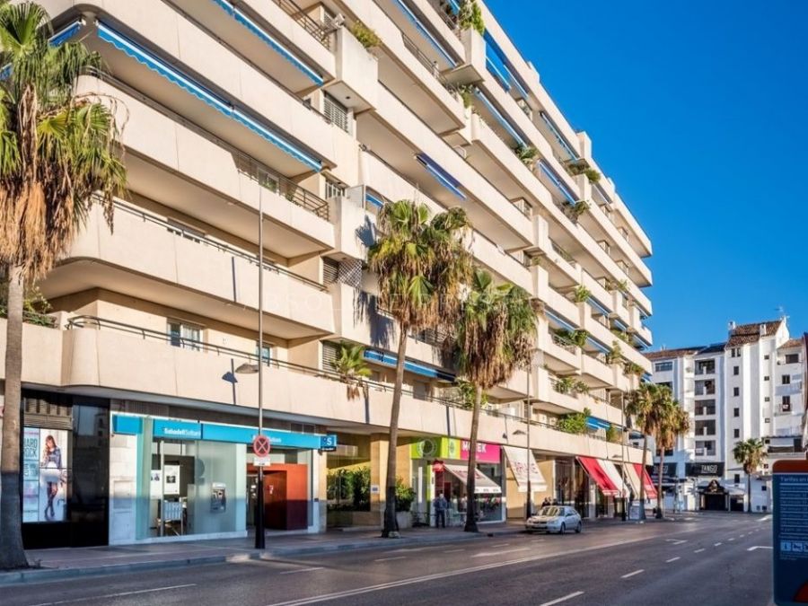 Apartment en venta en Marbella - Puerto Banus