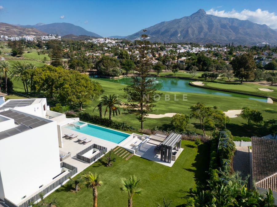 Exquisite Frontline Golf Villa in Las Brisas, Nueva Andalucia