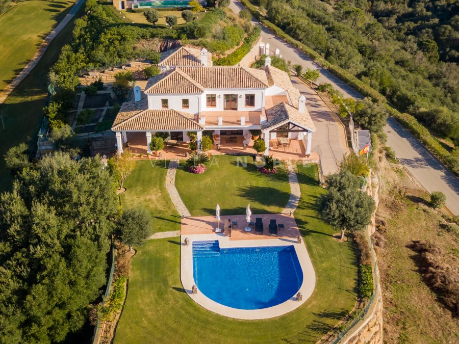 Atemberaubende Luxusvilla im Marbella Club Golf Resort, Benahavis Beschreibung