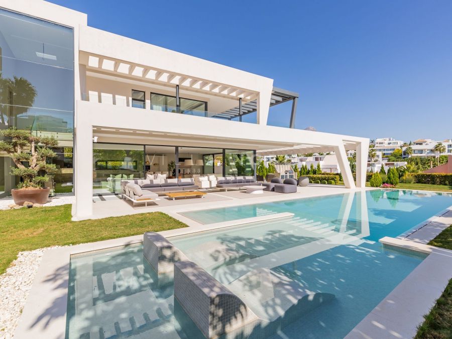 Villa contemporánea en Nueva Andalucía