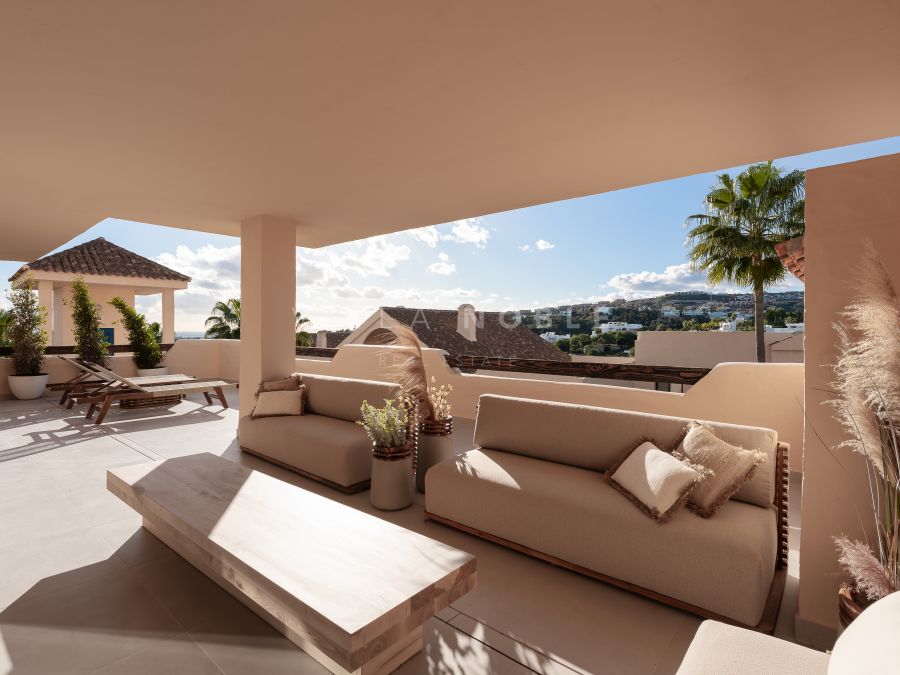 LUXURIÖSES, MODERNES APARTMENT IN BENAHAVIS