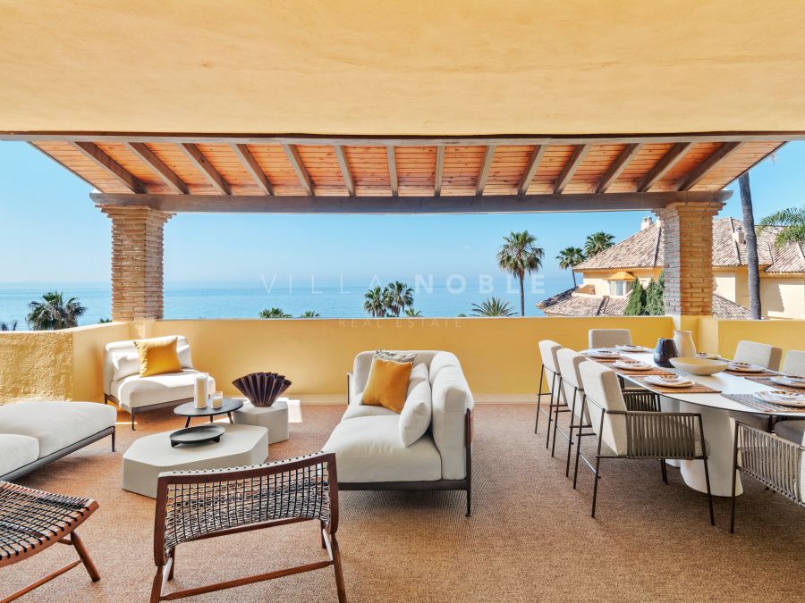 Fantastic Beach-front Duplex Penthouse in Rio Real, Marbella East