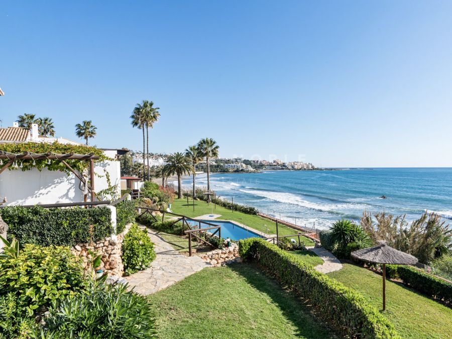 Reihenhaus in Bahia Azul, einer Wohnanlage direkt am Strand in Estepona West