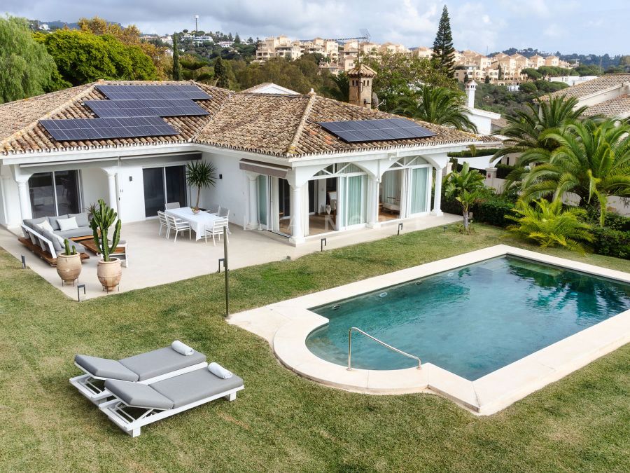 Atemberaubende einstöckige Villa in Elviria, Marbella Ost