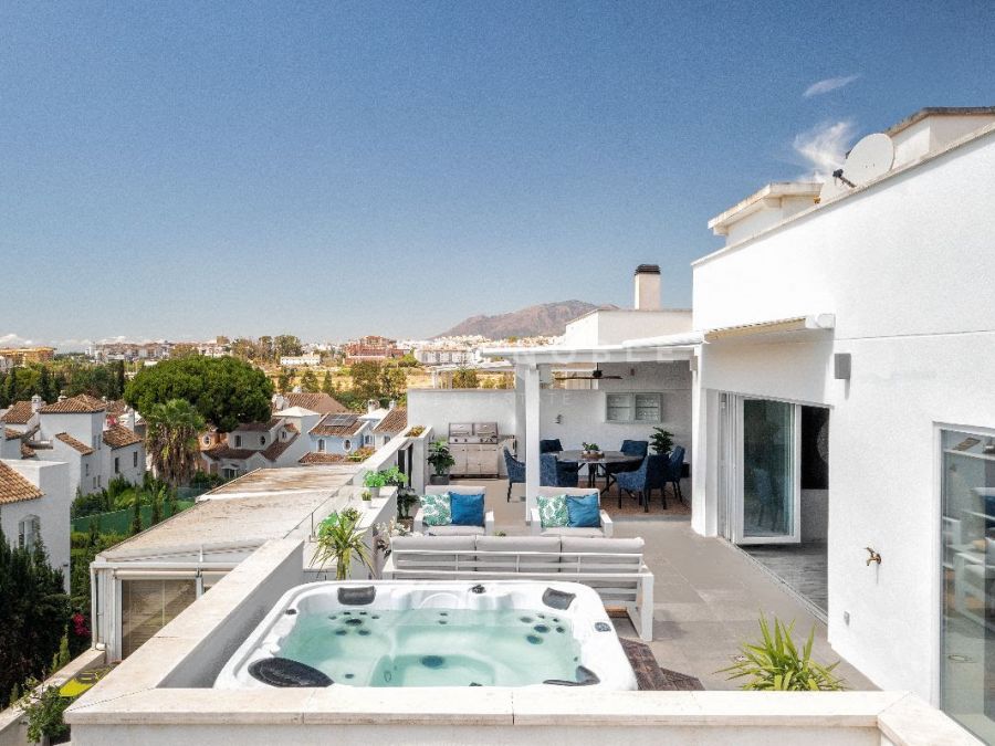 PENTHOUSE IN TERRAZAS DEL RODEO, NUEVA ANDALUCIA