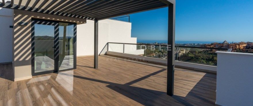 Bezugsfertiges Penthouse in Nueva Andalucia, Marbella