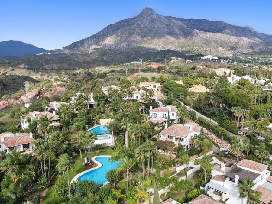 Villa en venta en Lomas de Magna Marbella, Marbella Golden Mile