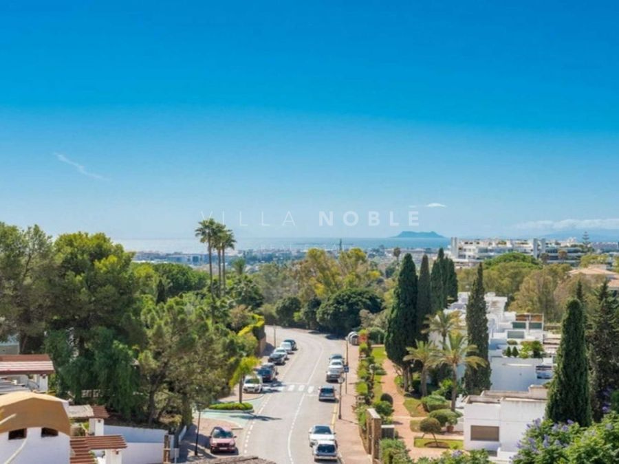 Duplex Penthouse for sale in Marbella Golden Mile