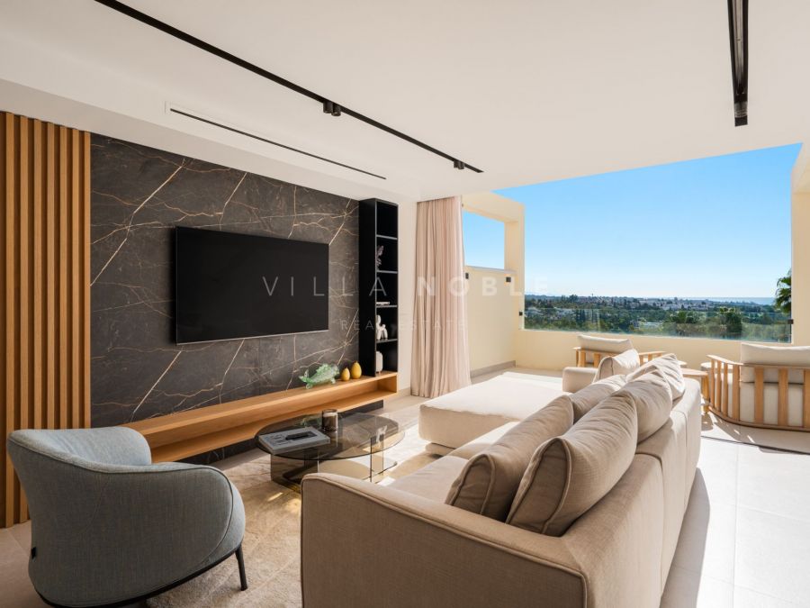Beautifully renovated Apartment in the exclusive Palacetes Los Belvederes, Nueva Andalucia