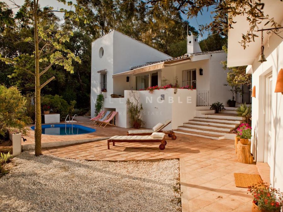 Charming Andalusian-Style Villa in Las Lomas, El Padron – Estepona