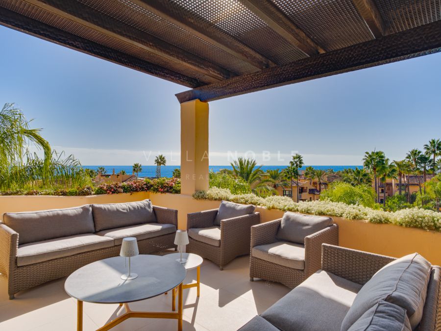 Wunderschönes Penthouse mit zwei Schlafzimmern in Südwestlage im exklusiven Mansion Club, Marbella