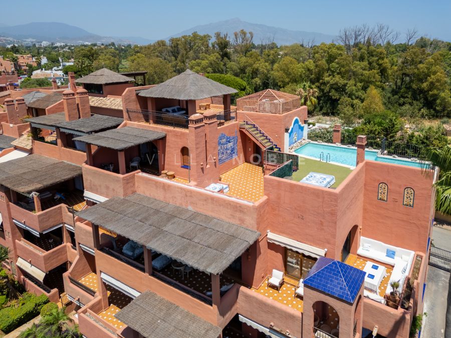 Alhambra del Golf, Estepona Este - Ático Alhambra del Golf - Oportunidad de inversión en una ubicación privilegiada, Marbella