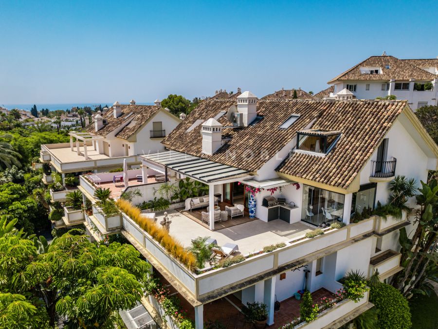 Precioso dúplex totalmente reformado en la Milla de Oro de Marbella
