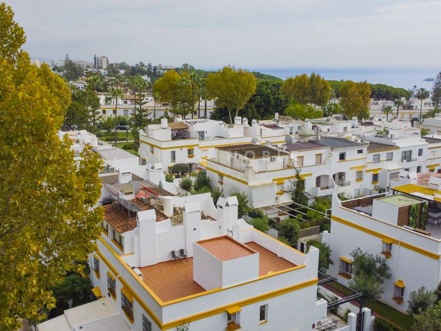 Beautiful beachside House in Marbellamar, Marbella Golden Mile