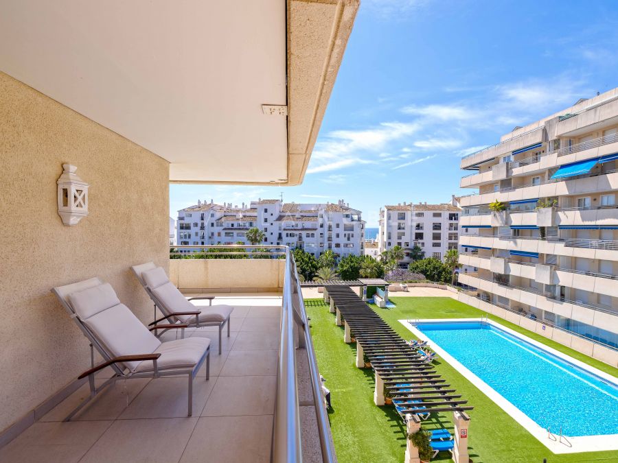 Luxuriöses Apartment in Marina Banús, Puerto Banús