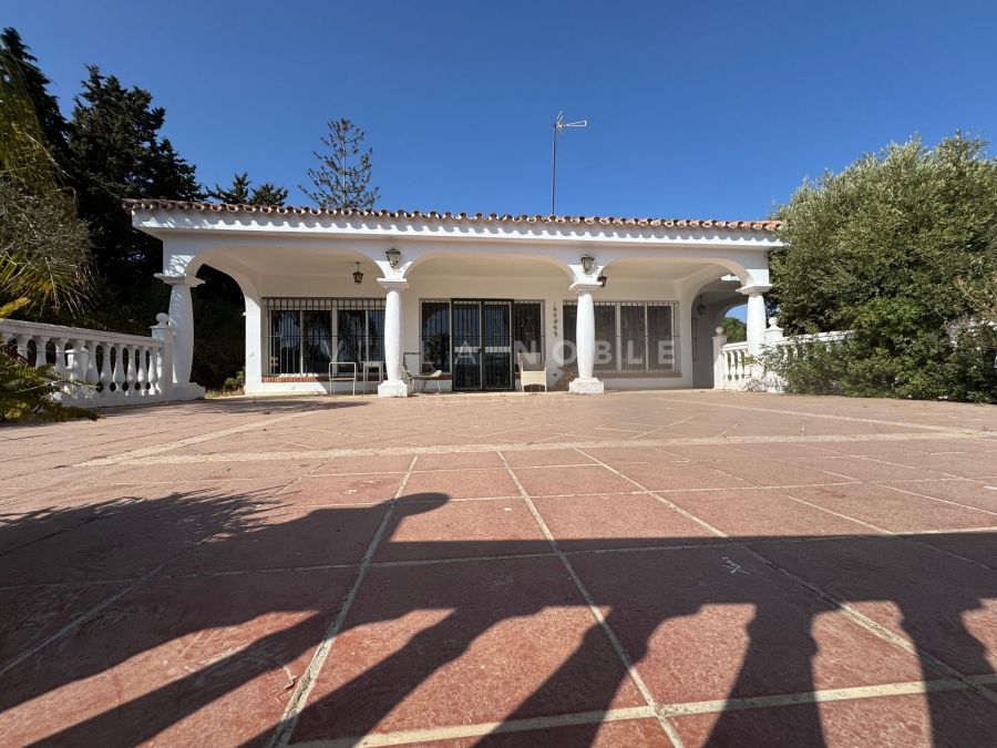 Villa para reformar o reconstruir situada en El Paraíso