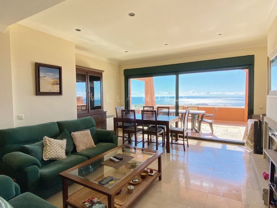 Exclusive Penthouse in El Rosario Urbanization of Only 18 Homes, Marbella East