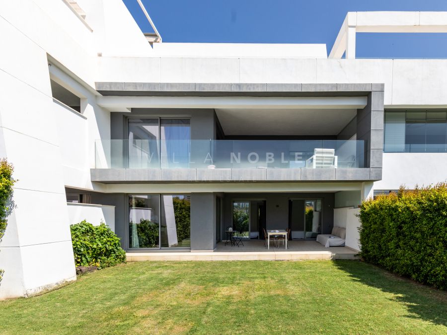 New modern garden apartment near the beach - Selwo, Estepona