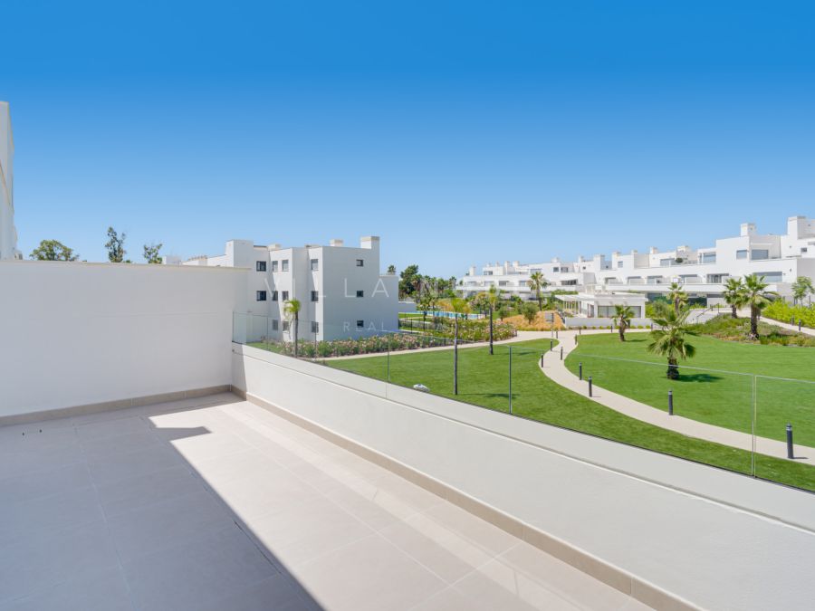 Neue 2-Zimmer-Wohnung in der begehrten Wohnanlage Acqua Gardens, Estepona