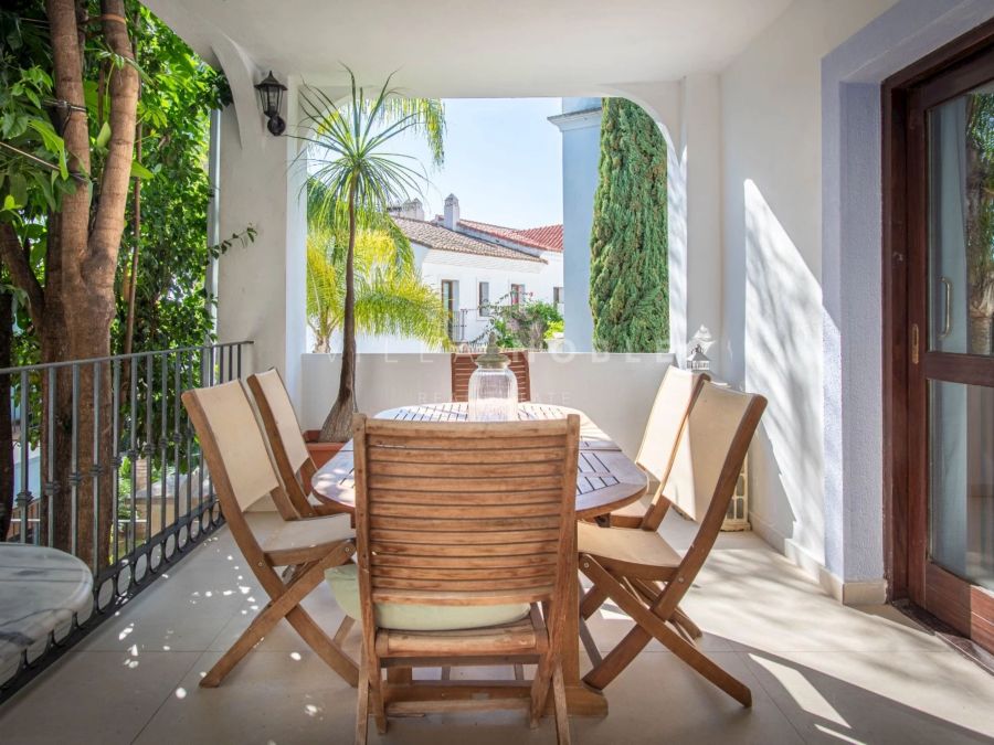 Reihenhaus zu verkaufen in El Paraiso, Estepona Ost